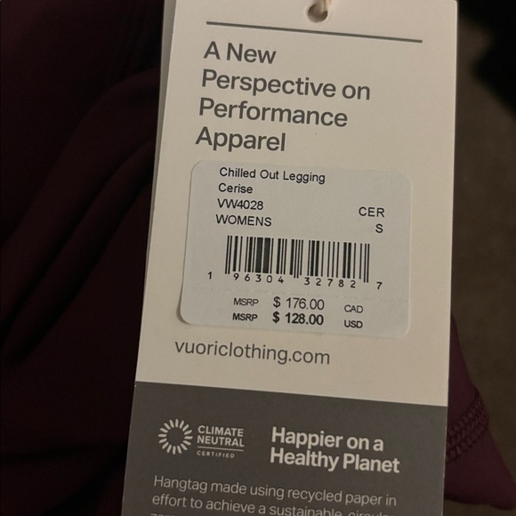 NWT Vuori Chilled Out Leggings in Cerise - Picture 3 of 3